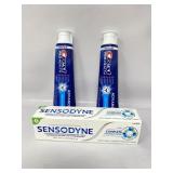 UNUSED damaged Crest Pro-Health Advanced