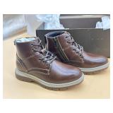 New size 10.5 Florsheim Boy