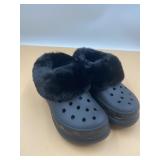 New furever crush crocs black m4/w6
