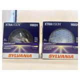 New (lot of two) SYLVANIA - H6024 XtraVision (7