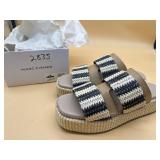 New size 9 Marc Fisher Women's Pelma Sandals