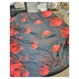 Queen Size Reverable Comforter Black With Red