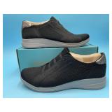 New 10M BZees Women's, Golden Knit Sneaker