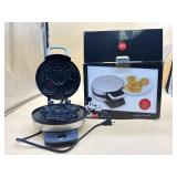 Disney Mickey Mouse waffle maker tested (good