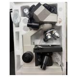 AmScope 40X-2000X 12-Power Trinocular Compound Mic