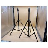 New set of adjustable tripods