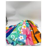 New (lot of 8) variety Beach towels. Everything pi