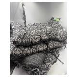 New (lot of 4) true living outdoors chair cushion