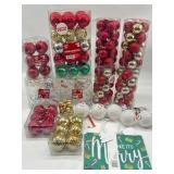 Large Lot of Christmas Items/Decor!! Includes Vari