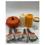 Large Lot of Fall Decor!! Includes Mini Wooden Tab