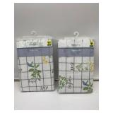 True living tablecloth