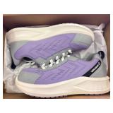 New size 6.5 women s Wolverine Bolt Knit