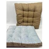 Lot of 2, Size 20 x 20 Inches Gripper Home Square