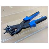 Leather hole puncher
