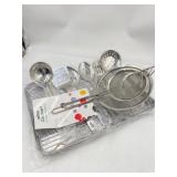 Kitchen lot. - 3Pack cuisinart mesh strainer set ,