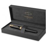 Parker Sonnet Fountain Pen Black Lacquer with Gold