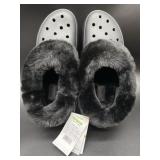 W11/M9 Crocs furever crush sandals