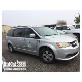 (DMV) 2012 Dodge Grand Caravan SXT Mini-Van