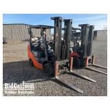 Toyota 8FGCU30 Forklift