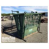 Powder River Squeeze Chute