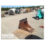 16" Gannon Bucket