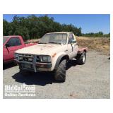 OFF-ROAD Toyota Tacoma 4X4