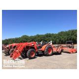 Kubota M5-111D Wheel Tractor