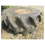(1) Goodyear 900/65R32 Radial Tire