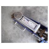 Tool Shed 1.5 Ton Floor Jack