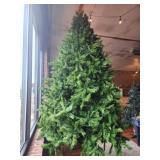 9 ft Mixed Green Christmas Tree - Beautiful!