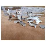 Miniature kitten figurines - Japan