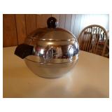 MCM Penguin Insulated Server - Westbend