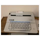 Smith Corona XL 1500 Electric Typewriter