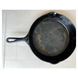Wagner Sydney 9B Cast Iron Skillet
