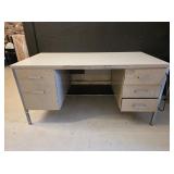 Metal desk - 5 drawers