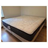 King Size Mattress/Box Springs