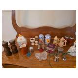 Assorted Vintage Kitchen and Decor Lot