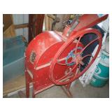 IHC CORN SHELLER