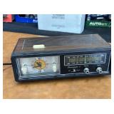Vintage Realistic Chronomatic-9 Radio