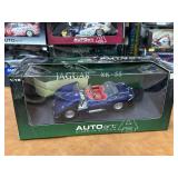 Auto Art Classic Division Jaguar XK-SS