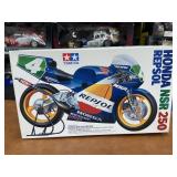 Tamiya 1:12 Honda NSR 250 Repsol Model
