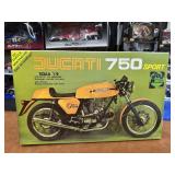 Protar Ducati 750 Sport 1:9 Scale Model Kit