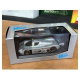 Models Maxx 1:43 Mercedes Benz V8