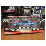 ERTL American Muscle Richard Petty STP