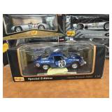 Vintage Maisto 1:18 Die Cast Car