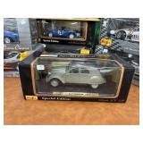 Vintage Maisto 1:18 Die Cast Car