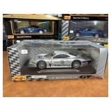 Vintage Maisto 1:18 Die Cast Car