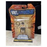 2008 DC Universe Justice League Superwoman