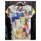 Graphic Cat Tshirt No Tag, prob size M