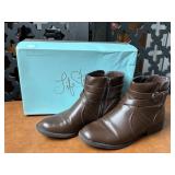 Life Stride Brown Tyler Boots Size 6